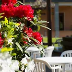Foresteria Valdese Hotel *